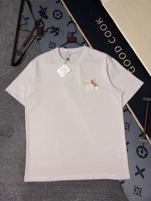 ブランドTシャツ正面デザイン